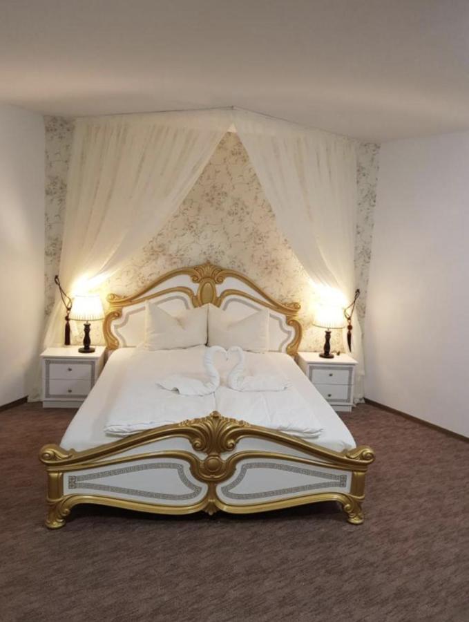 Wall St House Sibiu Buitenkant foto
