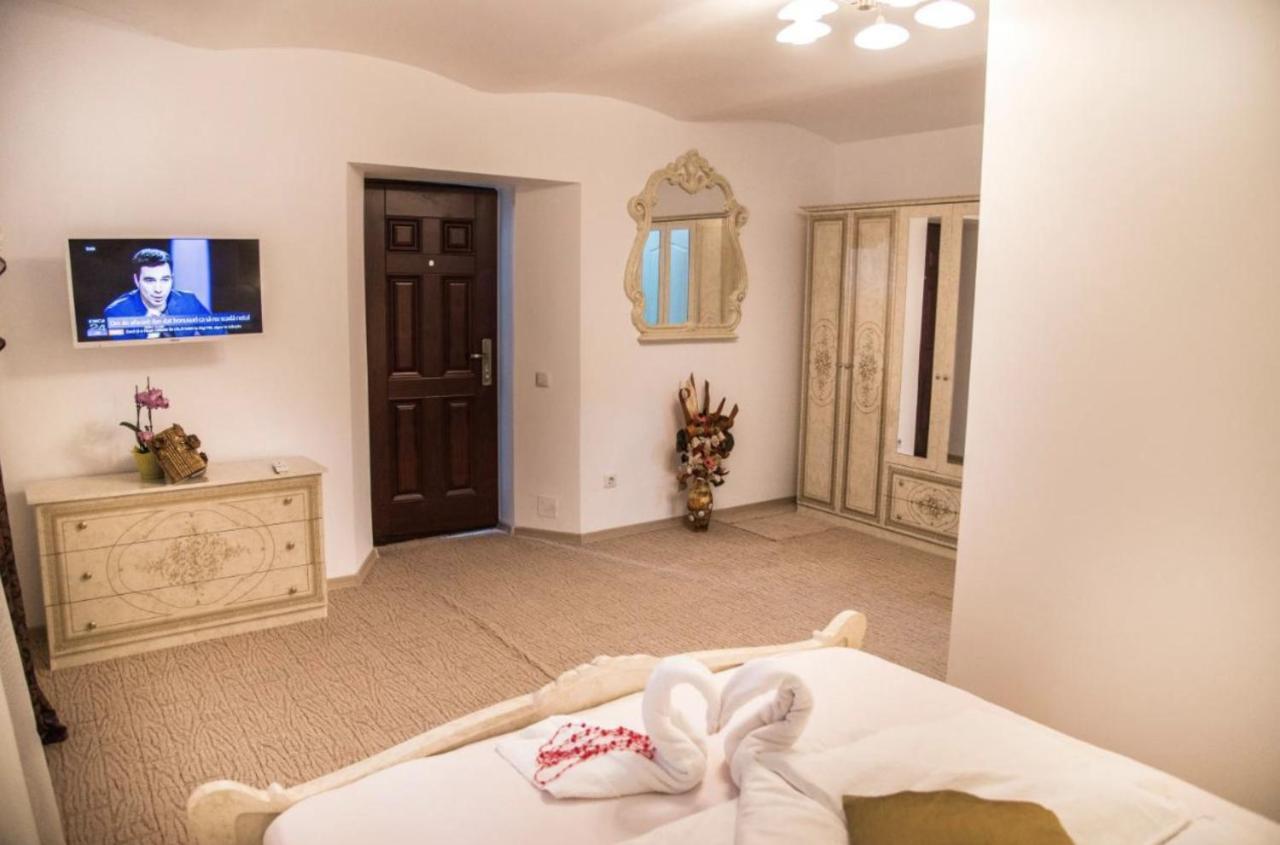 Wall St House Sibiu Buitenkant foto